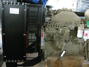 原裝東風(fēng)康明斯柴油機裸圖